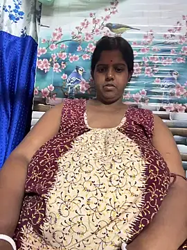 Beauty-queen online show from 03/18/26, 11:35