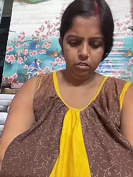 Beauty-queen online show from 10/18/25, 11:12