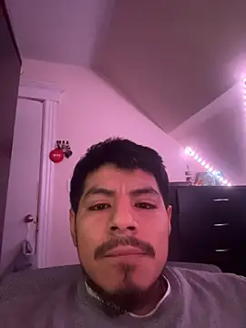 Snapshot of MynameisPaco chatting on 12/22/25, 07:08 MynameisPaco online show from 12/22/25, 07:08