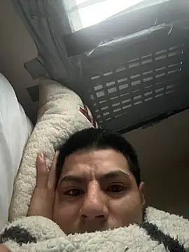 Snapshot of MynameisPaco chatting on 01/18/26, 04:10 MynameisPaco online show from 01/18/26, 04:10