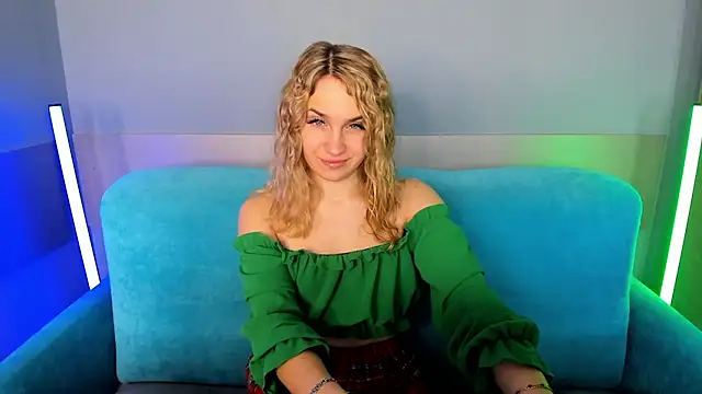 Milka Blond online show from 03/18/25, 01:02