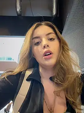 Alirawrz online show from 07/16/26, 02:58