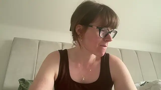 redheadrosie69 online show from 05/04/26, 08:17