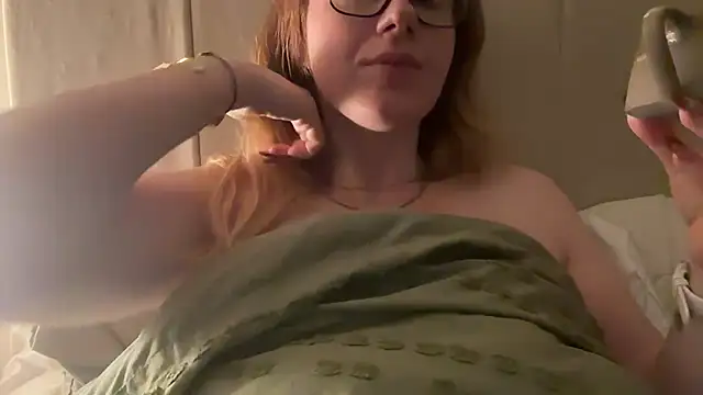 redheadrosie69 online show from 11/12/25, 05:33
