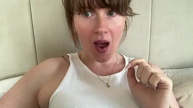 redheadrosie69 online show from 05/10/26, 09:57