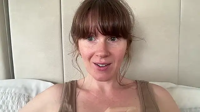 redheadrosie69 online show from 06/15/26, 09:09