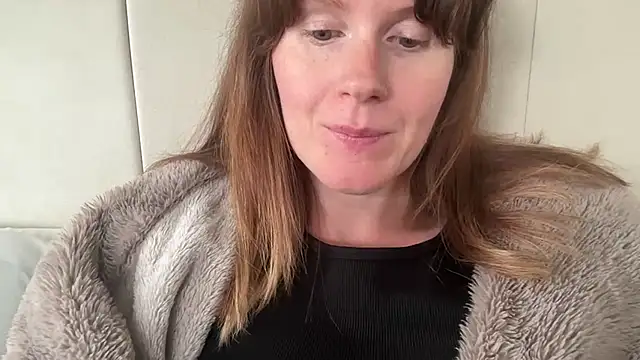 redheadrosie69 online show from 07/03/26, 10:00