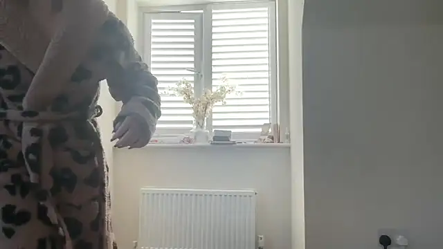 redheadrosie69 online show from 11/20/25, 10:16