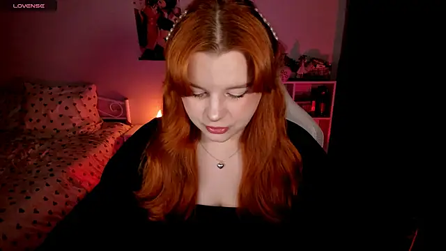  Lisa x online show from 10/19/25, 03:48