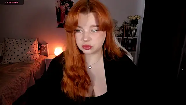  Lisa x online show from 11/28/25, 05:51