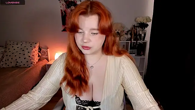  Lisa x online show from 11/18/25, 05:22