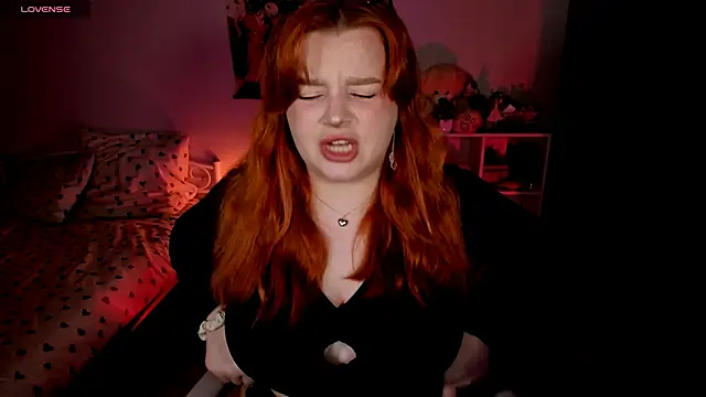  Lisa x online show from 10/11/25, 02:51