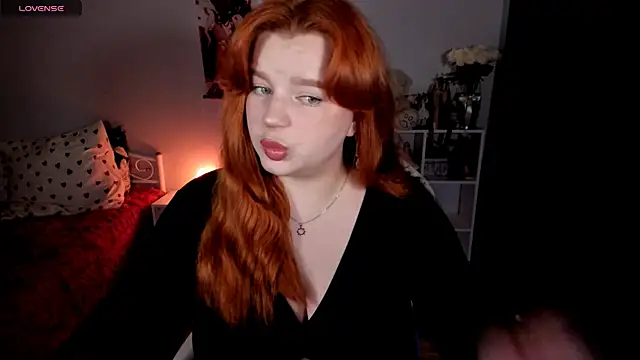  Lisa x online show from 11/16/25, 05:23