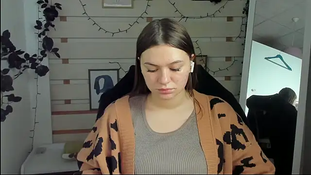 Josephine Kiss online show from 04/10/26, 06:53