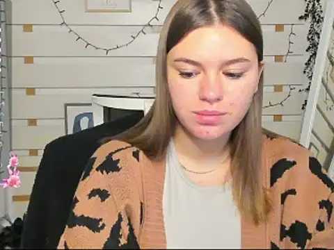 Josephine Kiss online show from 11/27/25, 07:09