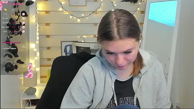 Josephine Kiss online show from 03/04/26, 01:30