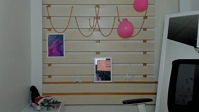 Josephine Kiss online show from 02/14/25, 06:12