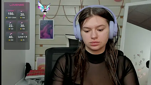 Josephine Kiss online show from 03/09/25, 07:45