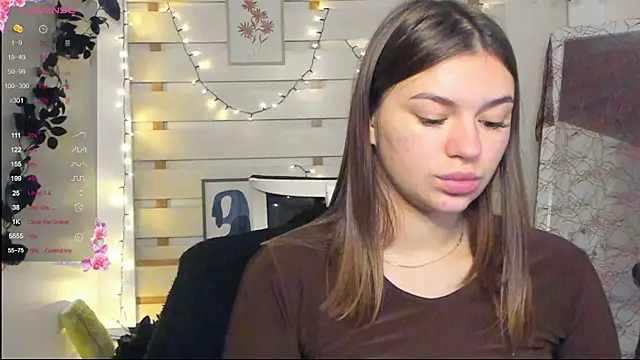 Josephine Kiss online show from 11/04/25, 01:04