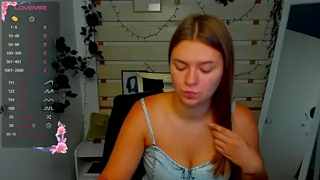Josephine Kiss online show from 07/20/26, 07:05
