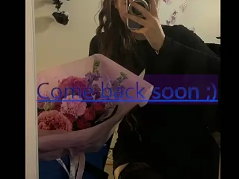 Josephine Kiss online show from 05/20/26, 12:24