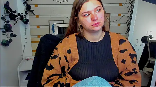 Josephine Kiss online show from 04/26/26, 07:27