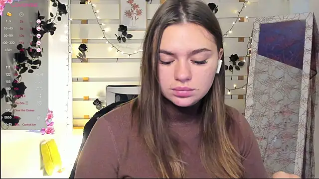 Josephine Kiss online show from 10/26/25, 01:00