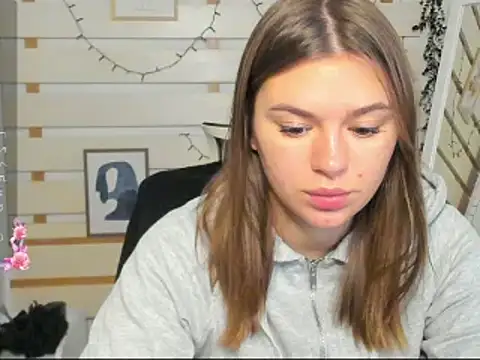 Josephine Kiss online show from 11/28/25, 12:16