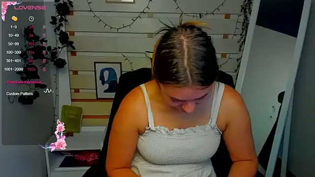 Josephine Kiss online show from 07/18/26, 06:11