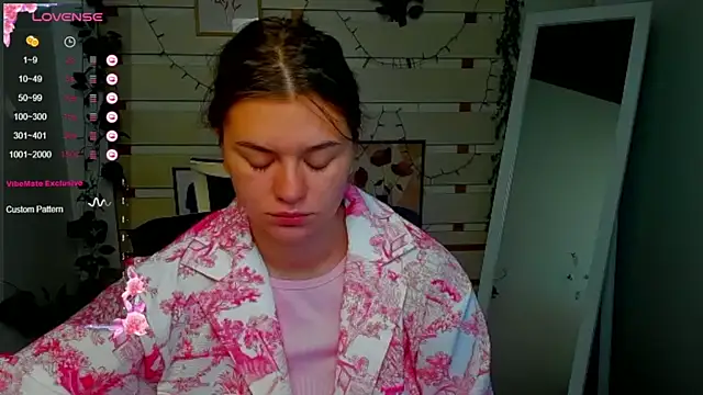 Josephine Kiss online show from 07/29/26, 06:01