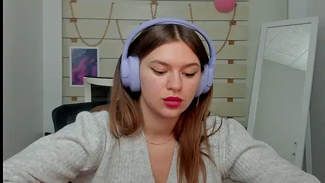 Josephine Kiss online show from 02/24/25, 04:15