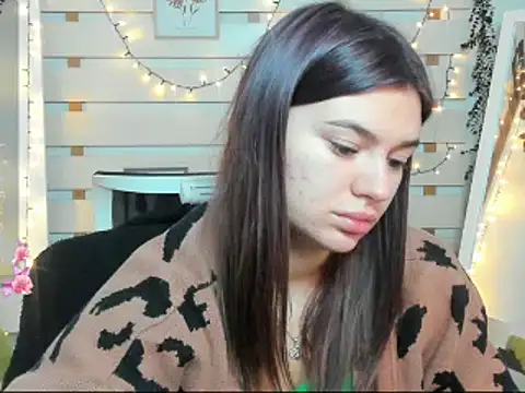 Josephine Kiss online show from 12/19/25, 01:24