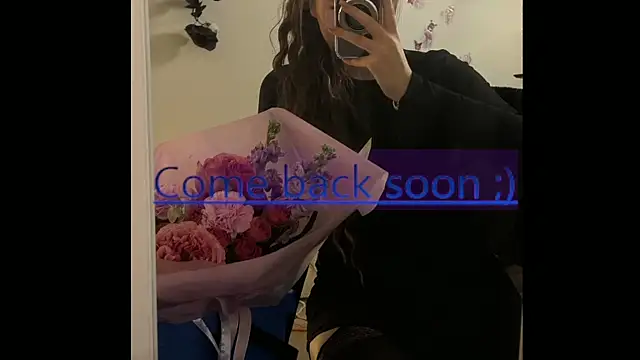 Josephine Kiss online show from 07/17/26, 06:21