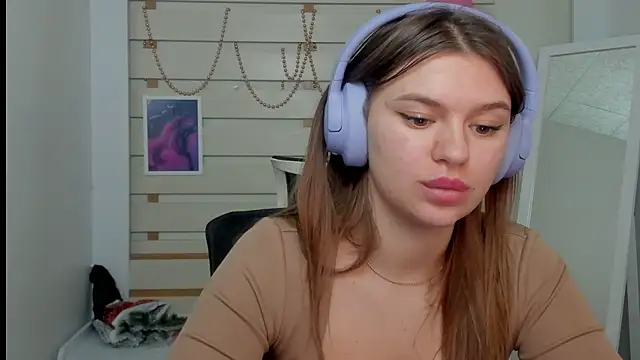 Josephine Kiss online show from 02/19/25, 04:33