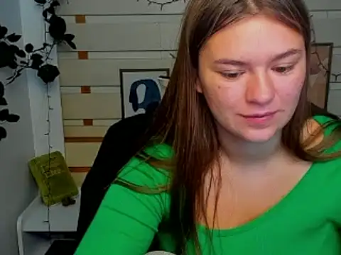 Josephine Kiss online show from 07/09/26, 10:04