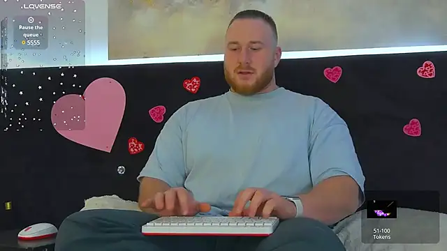 Snapshot of RoddyStill chatting on 02/08/25, 07:59 RoddyStill online show from 02/08/25, 07:59