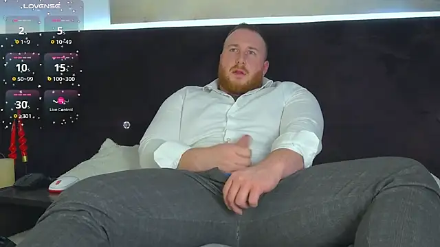 Snapshot of RoddyStill chatting on 02/25/25, 03:31 RoddyStill online show from 02/25/25, 03:31