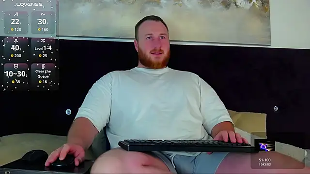 Snapshot of RoddyStill chatting on 12/17/25, 07:46 RoddyStill online show from 12/17/25, 07:46