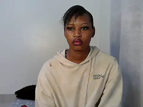 Snapshot of Sweet_Vinkah chatting on 04/07/26, 02:13 Sweet Vinkah online show from 04/07/26, 02:13