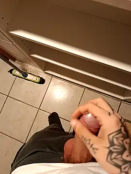 YoungDick25 online show from 04/01/26, 02:02