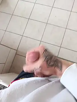 YoungDick25 online show from 03/12/26, 04:44