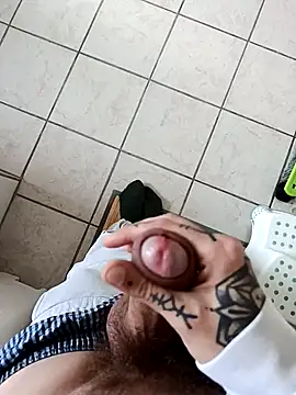 YoungDick25 online show from 04/14/26, 03:39