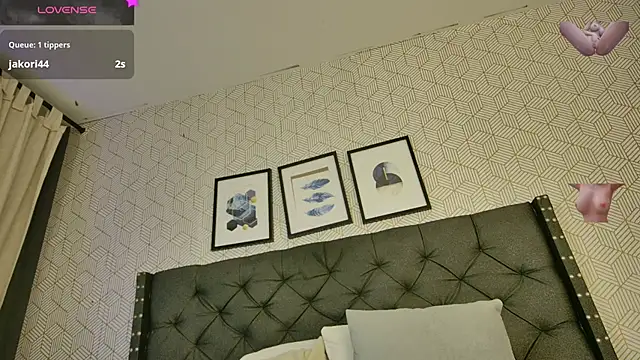 Snapshot of sussy__stone chatting on 12/21/24, 06:33 sussy stone online show from 12/21/24, 06:33