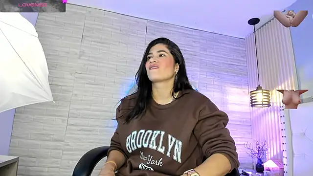 sussy  stone online show from 03/24/26, 12:05