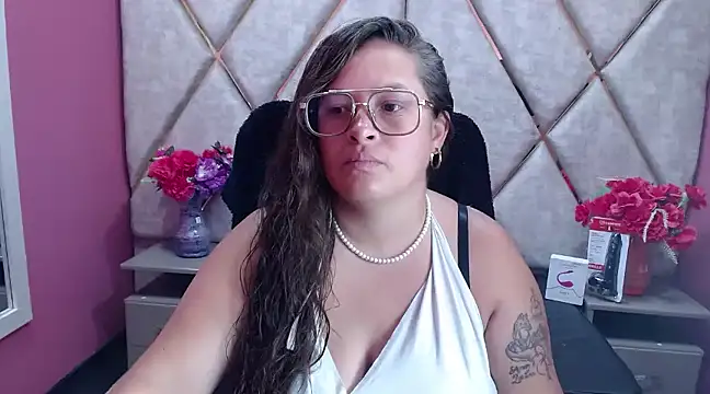 SaraThomso online show from 03/13/25, 03:00