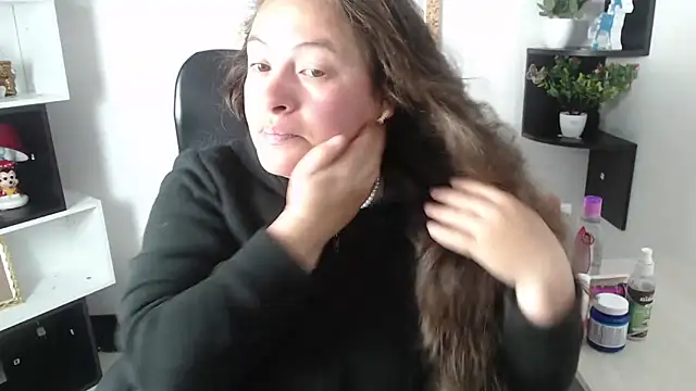 SaraThomso online show from 02/07/25, 03:01