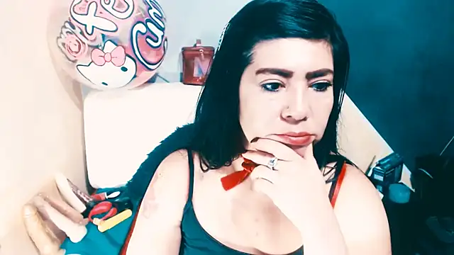 luisahott online show from 04/23/26, 04:08