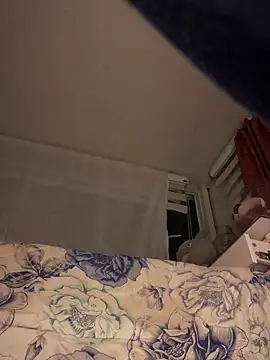 Lorraine Leon online show from 01/14/25, 02:08