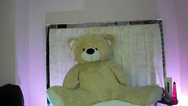 Danna 777  online show from 11/29/25, 01:28