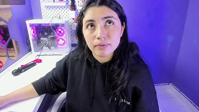 Danna 777  online show from 12/03/25, 12:33